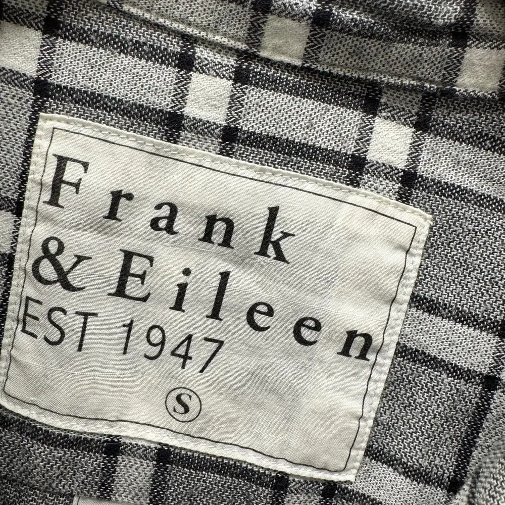 Frank & Eileen Grayson Shirt Gray Plaid Italian Flannel Button Up Womens Small‎